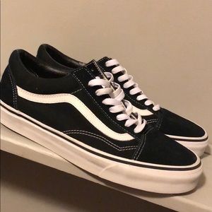BRAND NEW MENS VANS